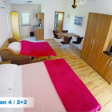 Villa Kristinka Vodice Bagian luar foto